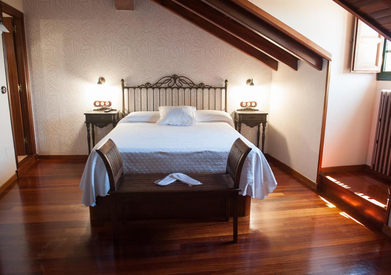 Casa De Costoia Guest House Santiago de Compostela Luaran gambar