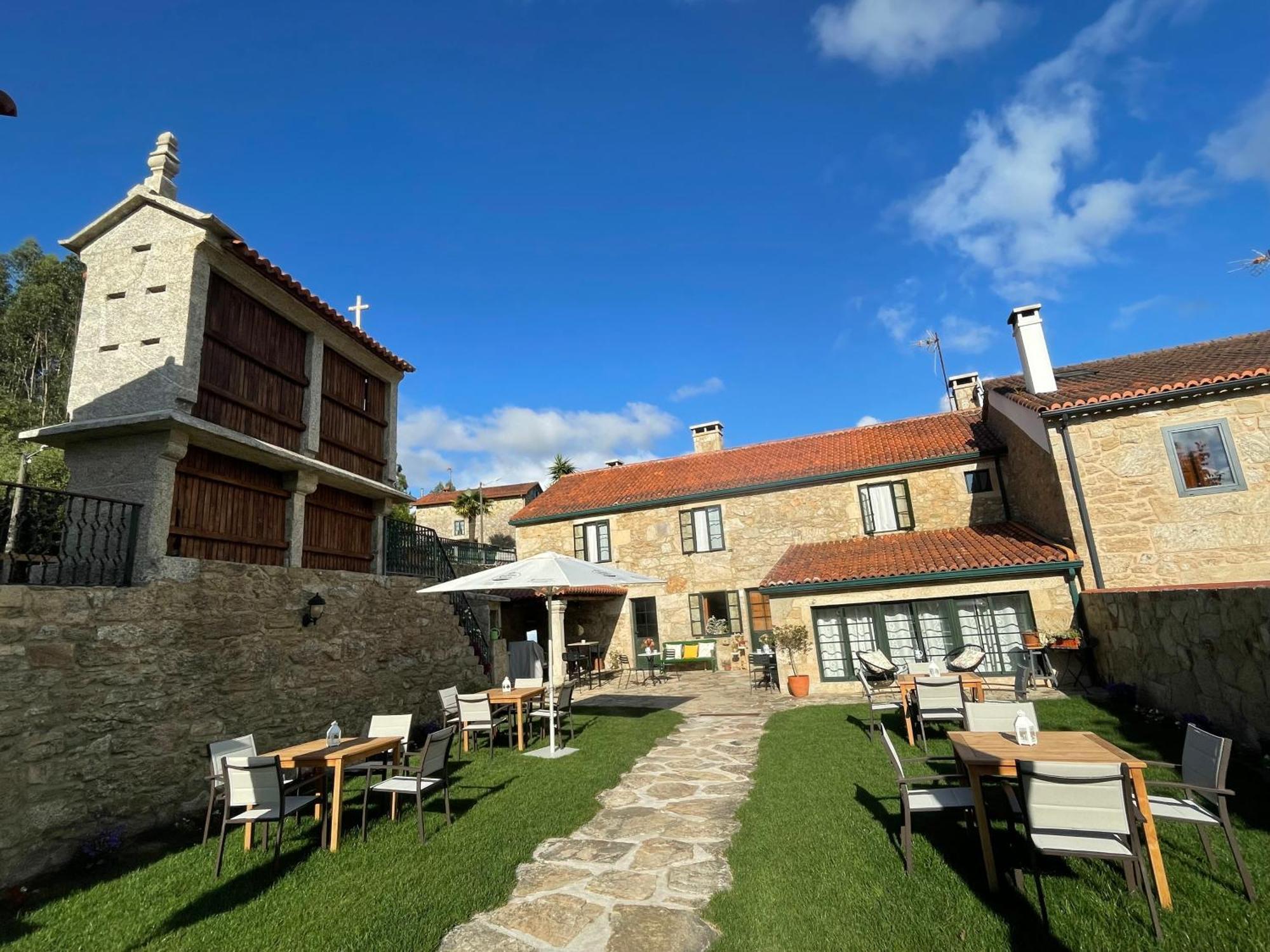 Casa De Costoia Guest House Santiago de Compostela Luaran gambar